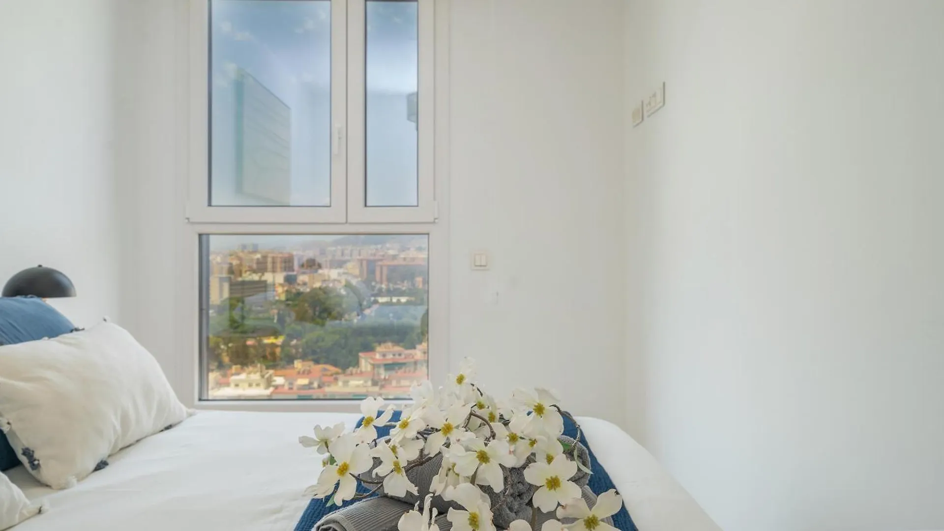 Xpce Urban 19 Malaga Skyline-Parking Free Apartment