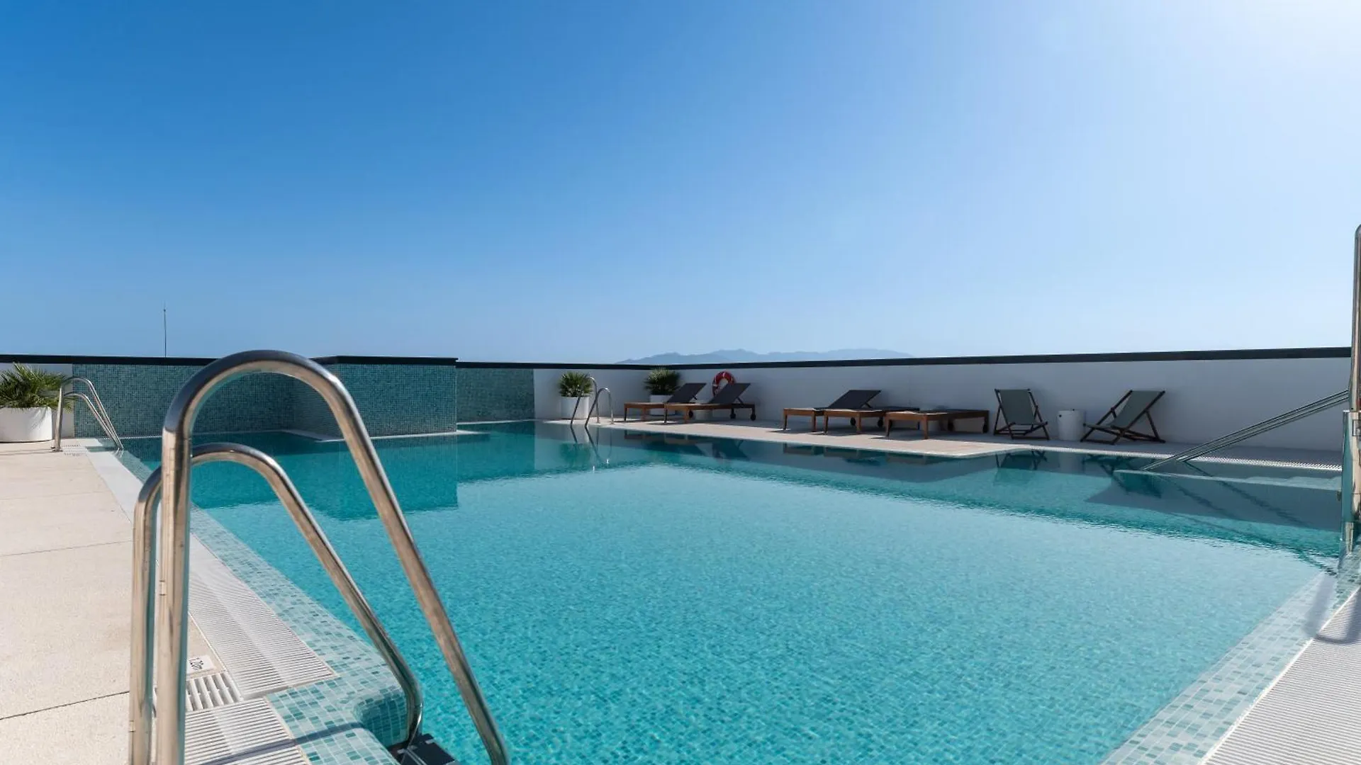 Xpce Urban 19 Malaga Skyline-Parking Free Apartment 0*,